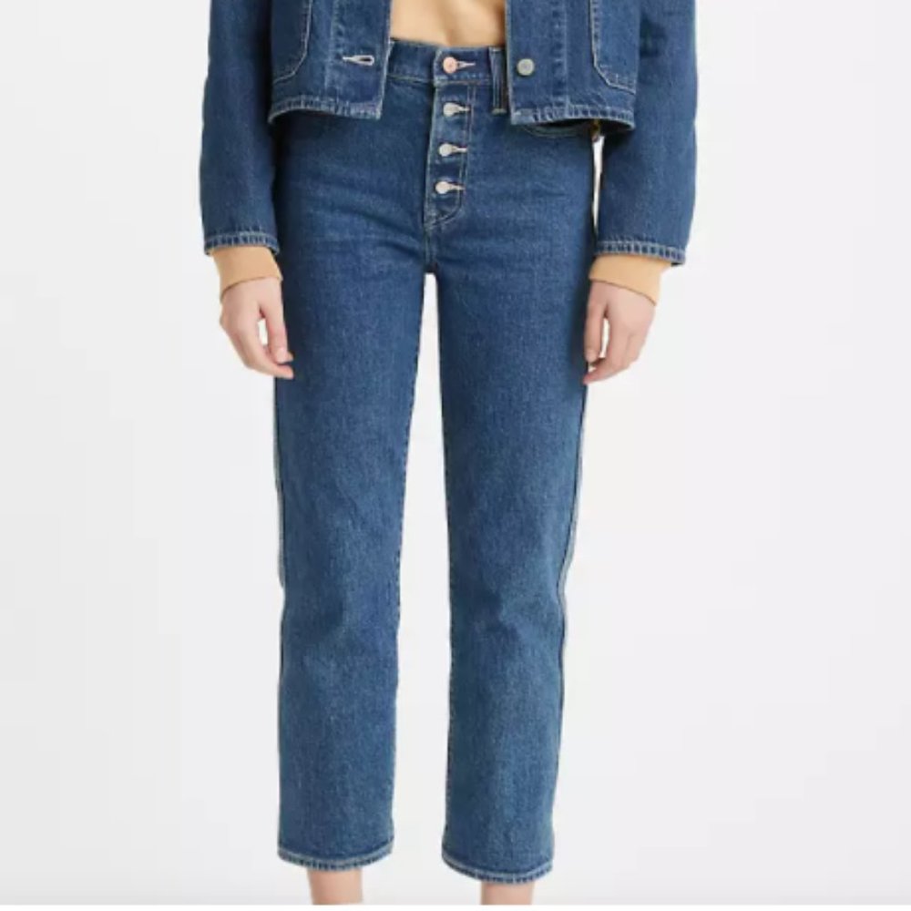 Levis Wedgie Straight Utility Medium Wash Size 23